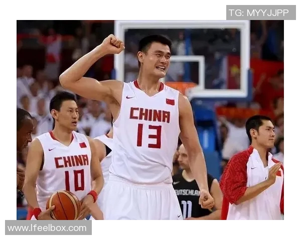 姚明:从篮球场到全球体育文化的传奇之路与影响力分析