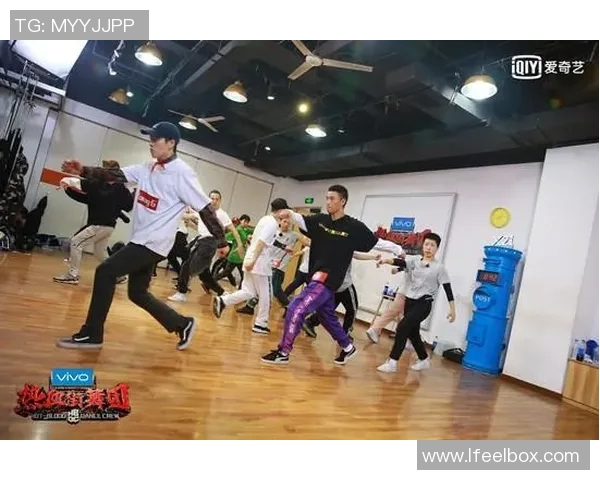 武汉街舞队在全国个人能力排行榜中荣登第八名展现实力与风采 武汉街舞队在全国个人能力排行榜中荣登第八名展现实力与风采