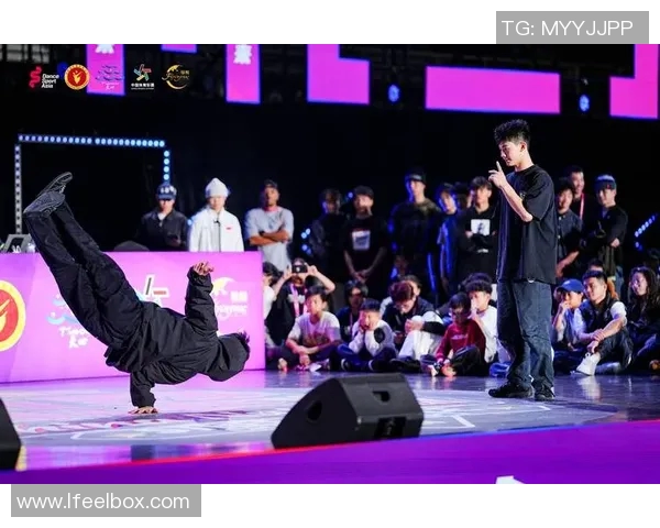 赛后复盘:北京街舞队与重庆街舞队的精彩对决与经验总结 赛后复盘:北京街舞队与重庆街舞队的精彩对决与经验总结